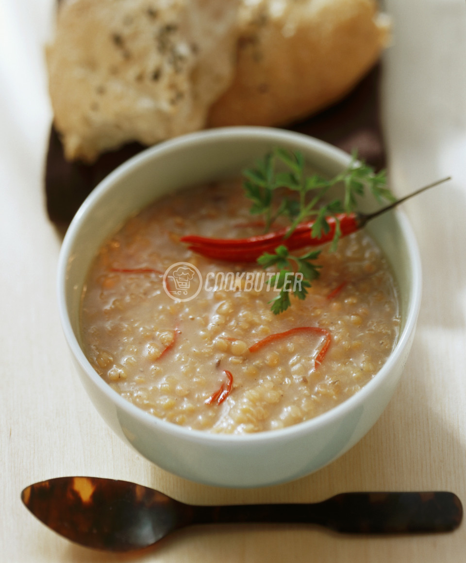 Rote Linsensuppe mit Chili auf türkische Art | preview