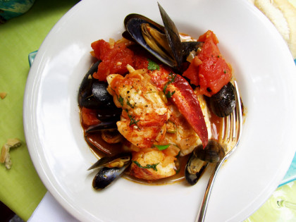 Creole lobster clam stew with tomatoes