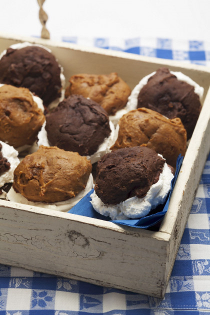 Chocolate Cream Muffins