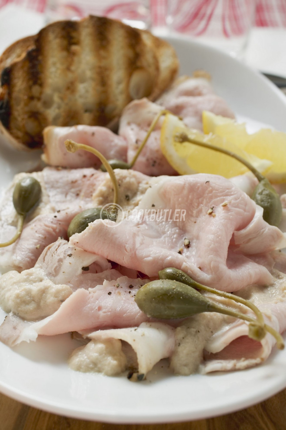 Thinly sliced pork platter | preview