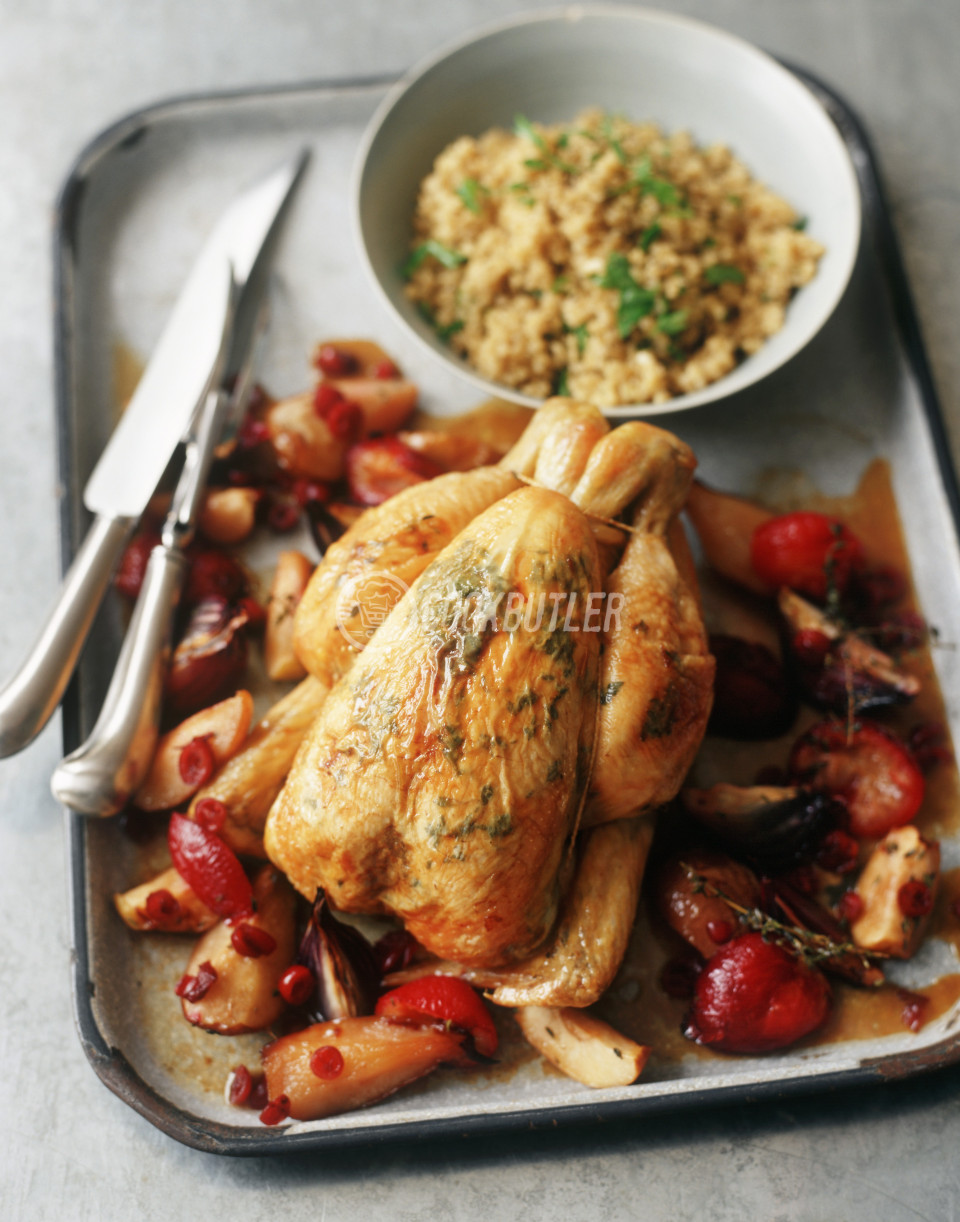 Roast chicken and fruit with couscous | preview