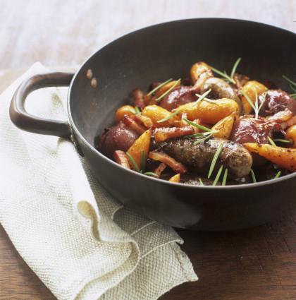Sausage and carrot stew with red onions and rosemary