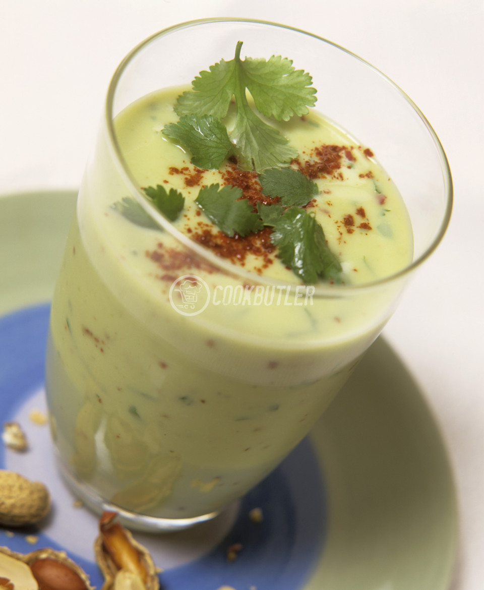 Avocado and peanut shake with paprika and coriander | preview