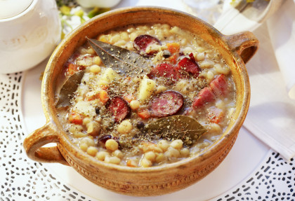 Traditional pea soup (Poland)