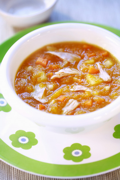 Sweet potato and pumpkin soup with chicken