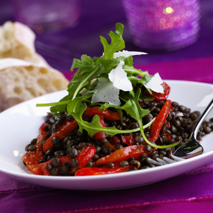 Lentil-pepper salad with rocket