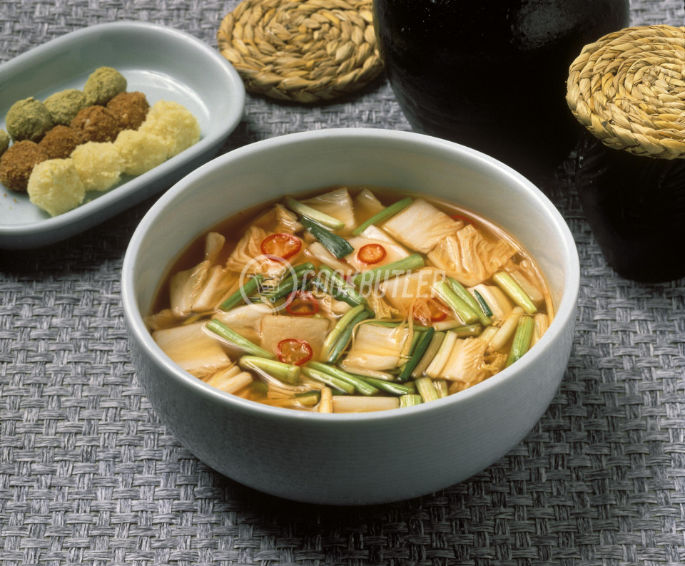 Nabak Kimchi (Korean Kimchi Soup) | preview