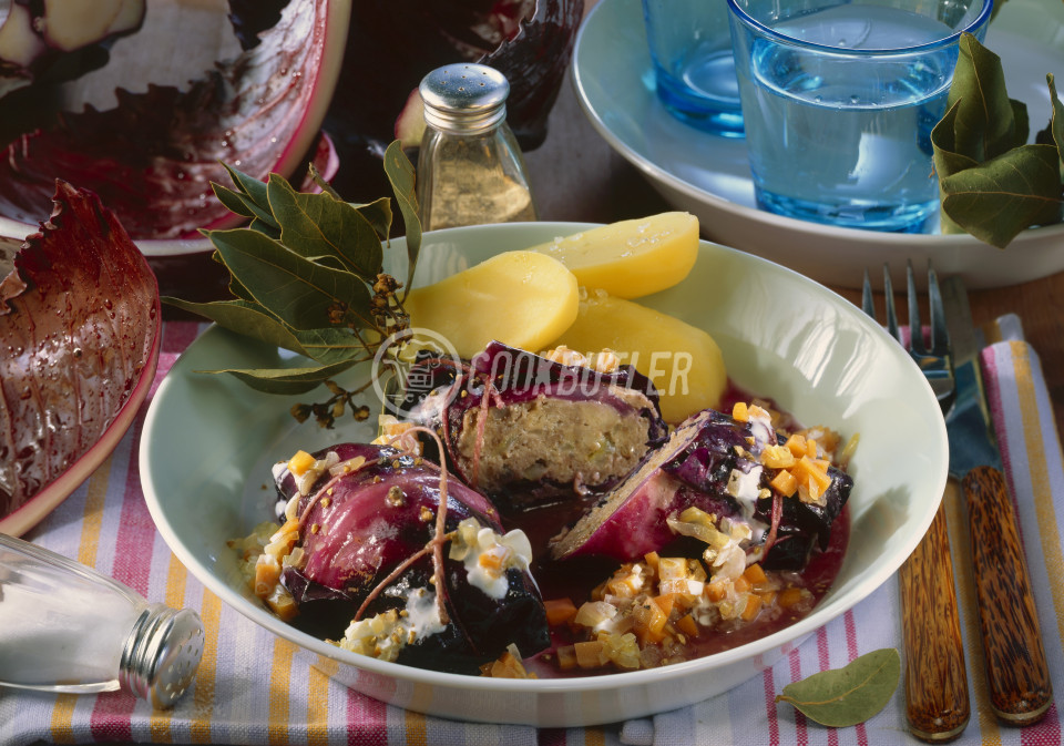 Thuringian red cabbage roulades with mince stuffing | preview