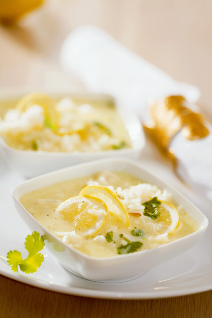 Lemon soup with rice and coriander (Greece)