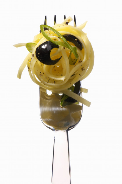Taglierini with black olives