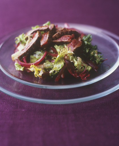 Salad leaves with beetroot and duck breast