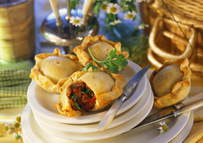 Mini meat pies with veal filling