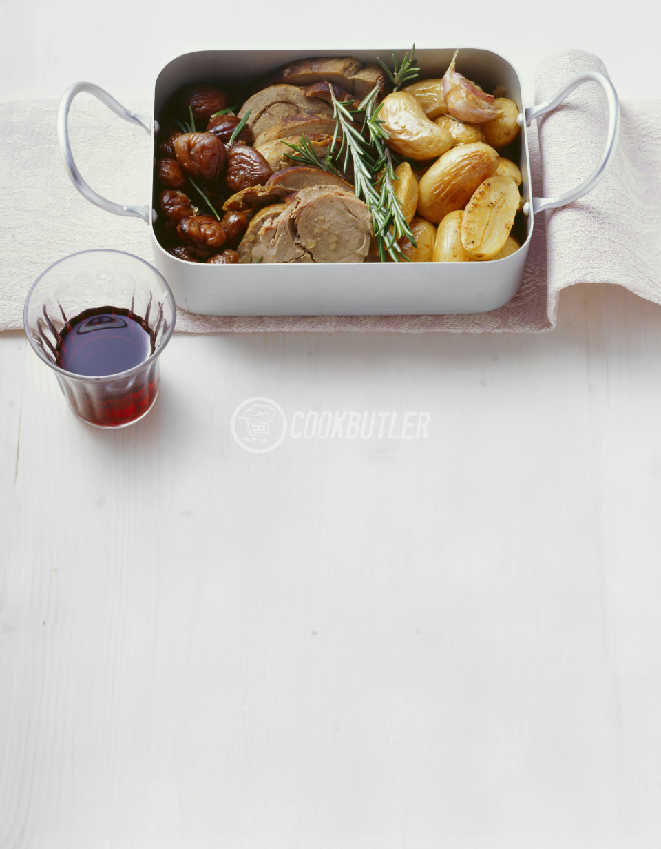 Arrosto di cinghiale (Roast wild boar with chestnuts) | preview