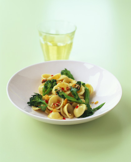 Orecchiette alla pugliese (Pasta with broccoli and chilli)