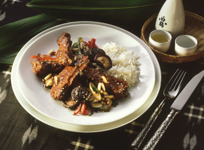 Roasted spare ribs with shiitake mushrooms and rice