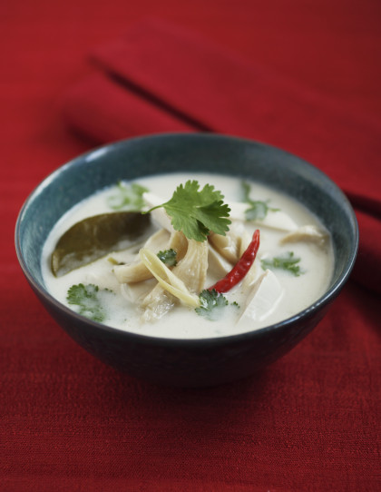 Coconut soup with chicken and coriander leaves (Thailand)