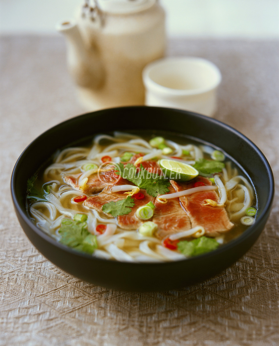 Vietnamese beef noodle soup | preview