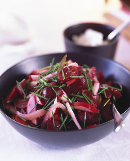 Beetroot salad with apple and chives