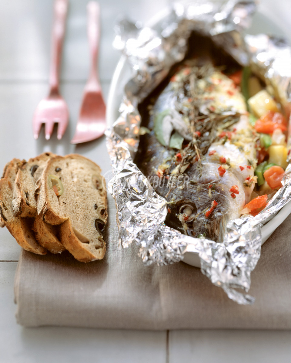 Orata in cartoccio (Braised gilthead seabream in foil) | preview