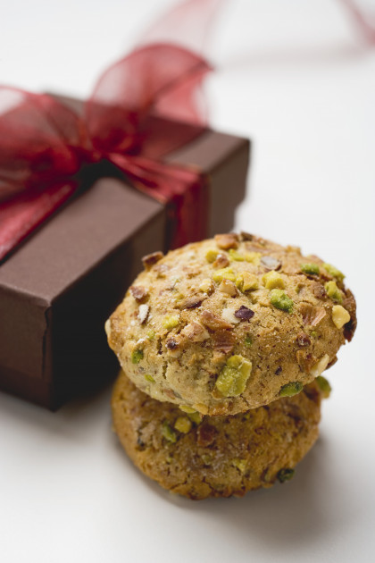 Italian almond biscuits as gift