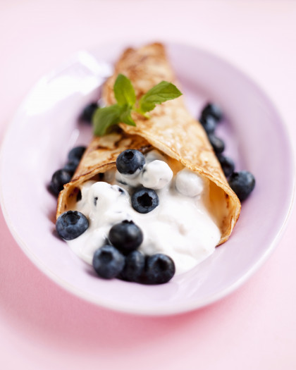 Pancake with quark and blueberries