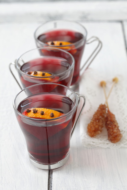 Mulled wine with clove oranges