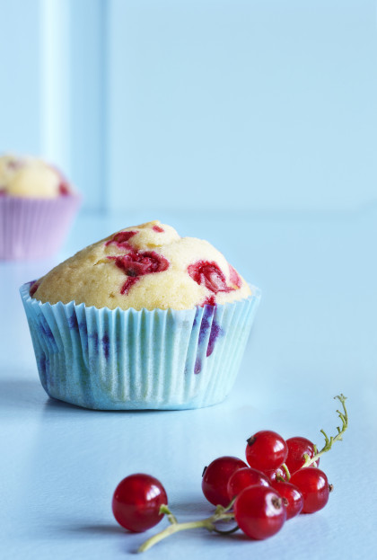 Redcurrant muffin and redcurrants