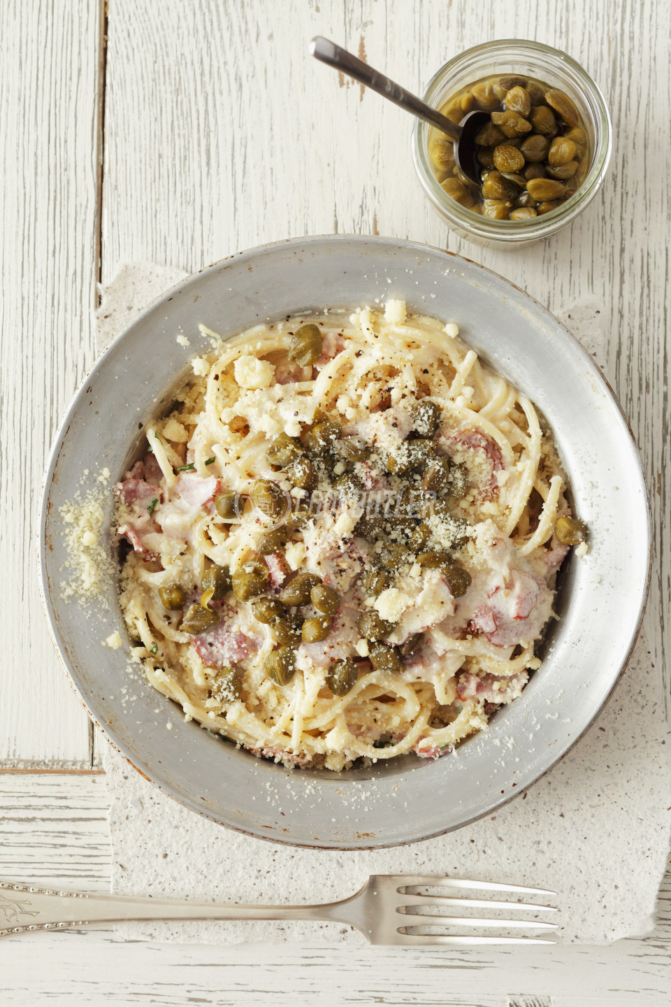 Spaghetti carbonara with capers and parmesan | preview