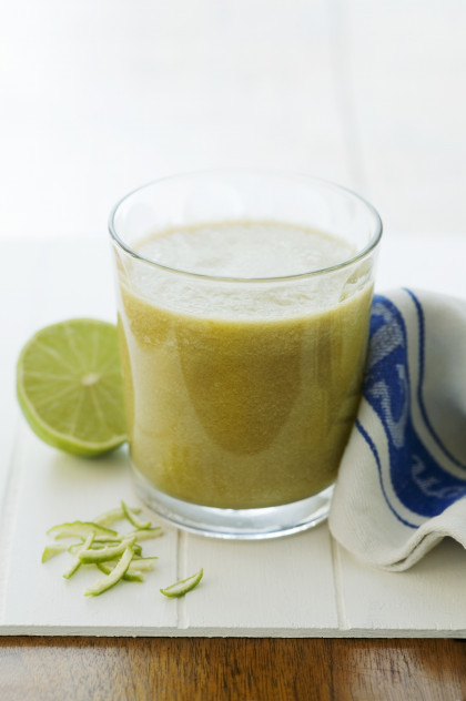 Freshly pressed pear and lime juice