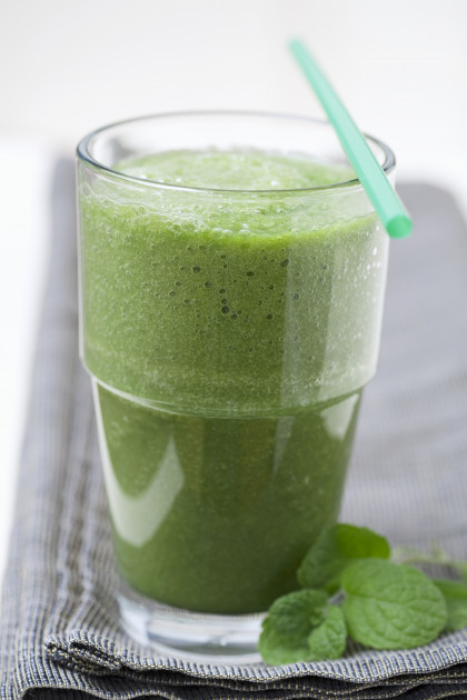 Apple, Spinach and Lettuce Smoothie