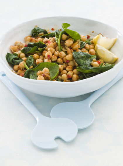 Chickpea and spinach salad