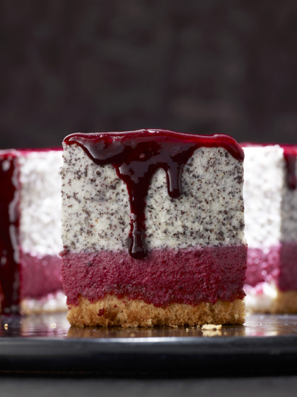 Poppy seed and blackcurrant torte
