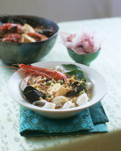 Laksa (seafood soup with rice noodles)