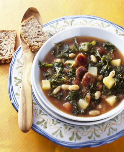 Gluten-free Kale soup with white beans and chouriço (Portugal)