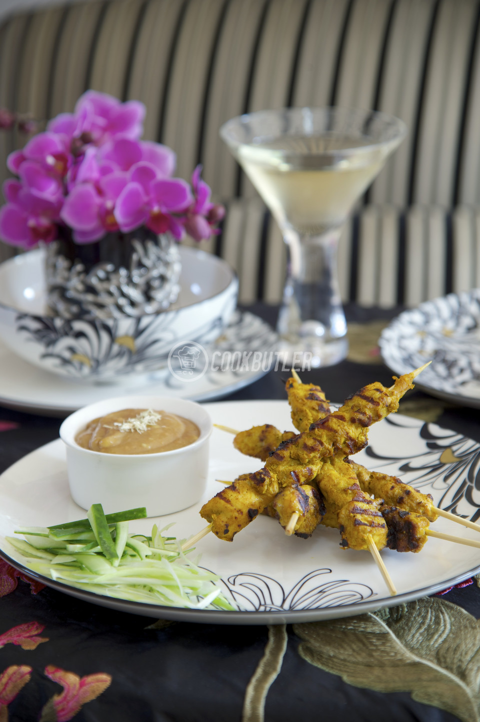 Chicken satay skewers with peanut sauce | preview