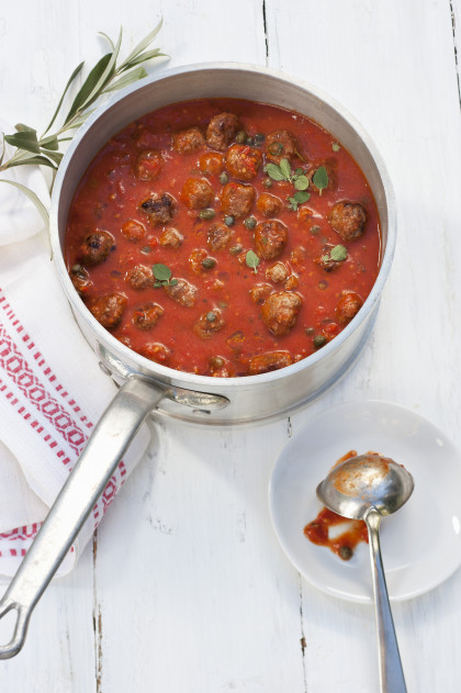 Paleo Tomato sauce with meatballs