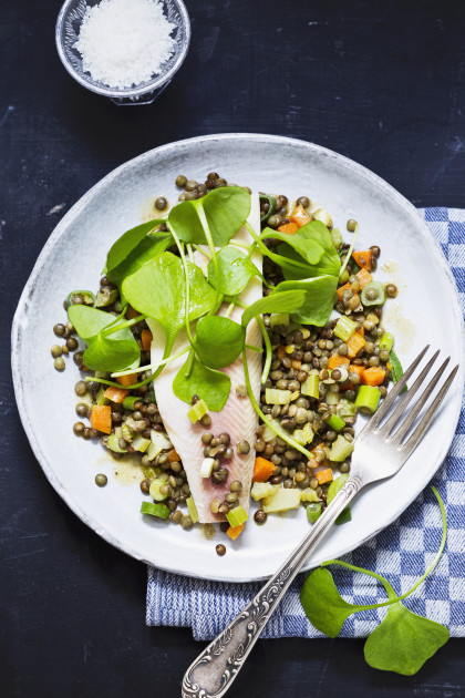 Lentil salad with smoked trout