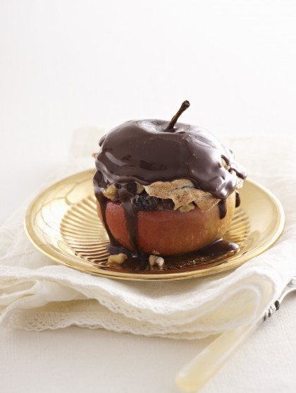 Baked apple with a gingerbread filling and a chocolate topping