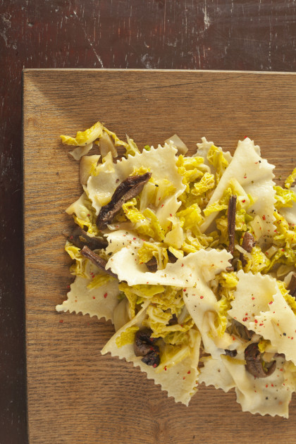 Gluten-free vegan Farfalle with white cabbage and mushrooms