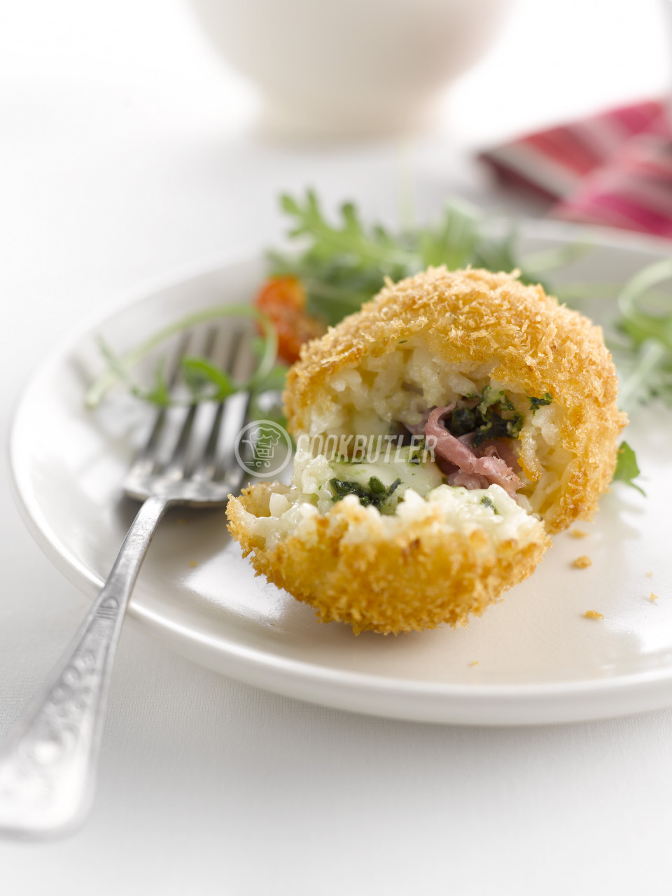 Parmesan, ham and pesto risotto croquettes | preview