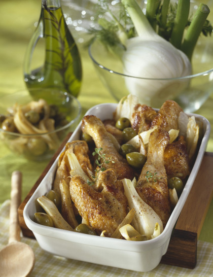 Roast chicken with fennel and green olives