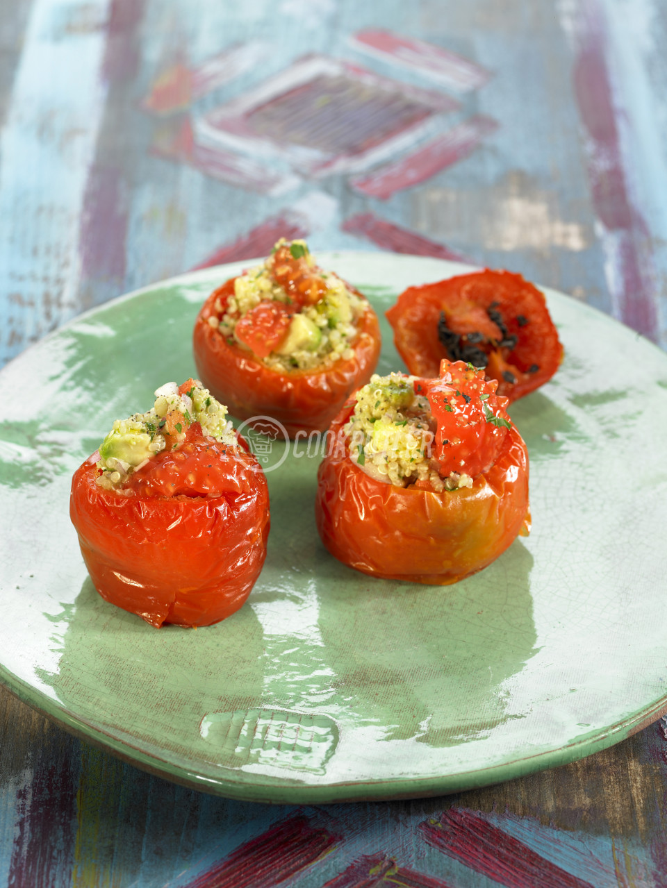 Tomatoes, stuffed with quinoa, garlic and avocado | preview