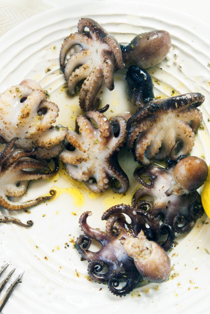 Grilled octopus with lemon (Greece)