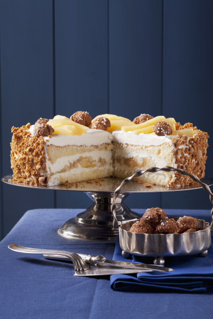 Gluten-free mascarpone cream layer cake