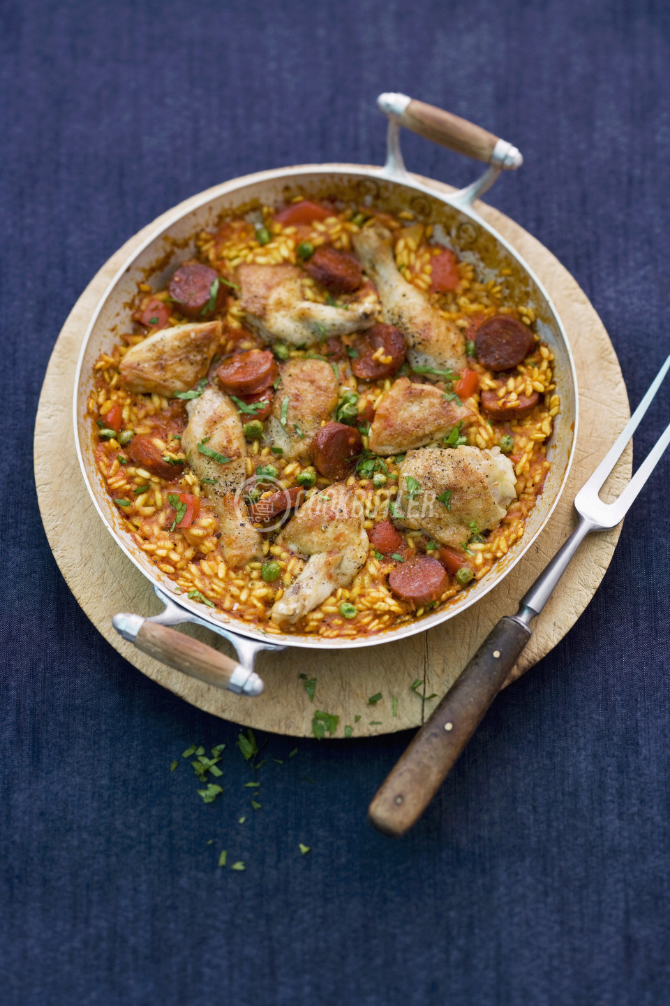 Paella with chicken and chorizo | preview