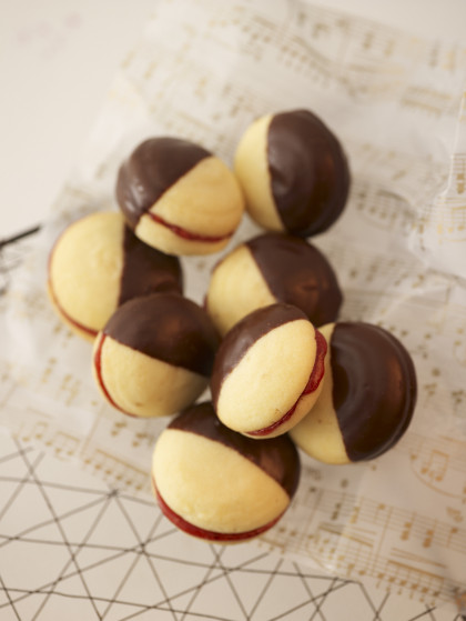 Chocolate-dipped Linzer biscuits