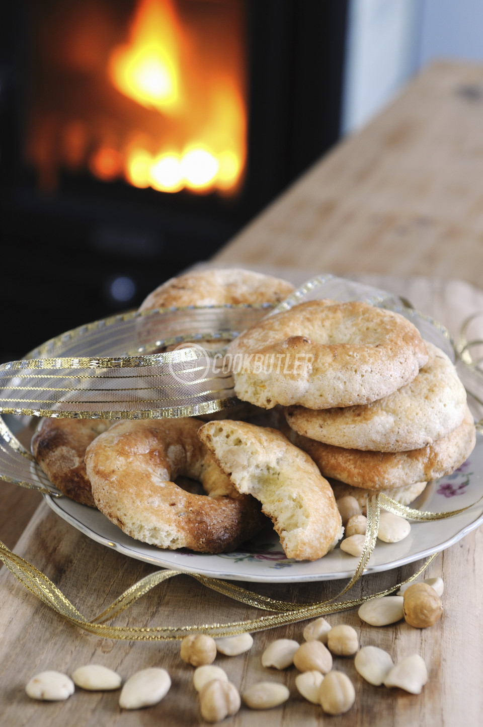 Gluten-free Biscotti Rococo (Italian almond biscuits) | preview