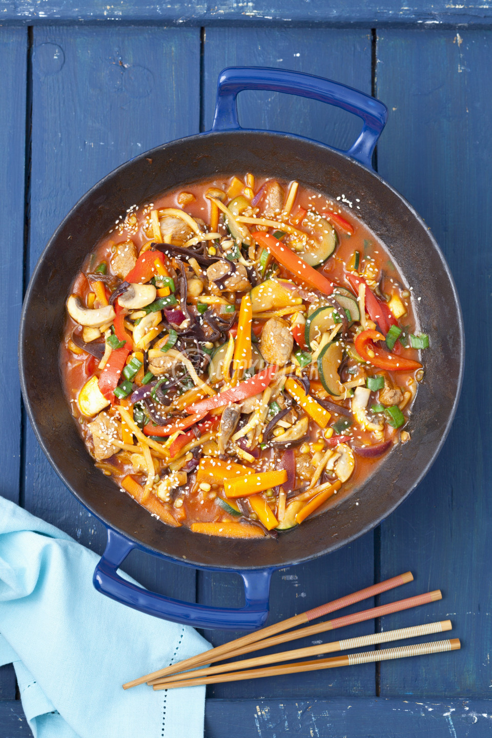 Sweet and sour pork with vegetables and mushrooms | preview