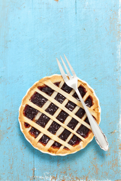 Gluten-free, dairy-free, sugar free Tartlet with plum jam and a lattice topping
