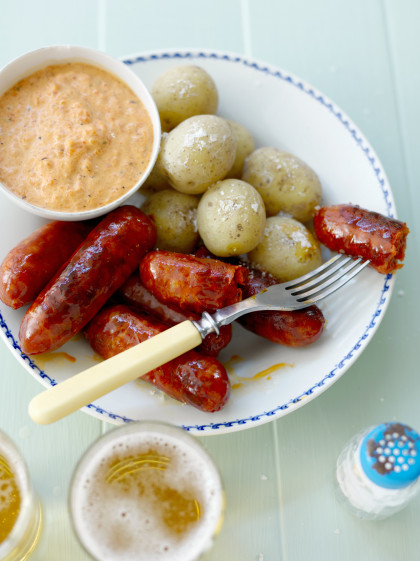 Salsiccia with potatoes and red pepper cream